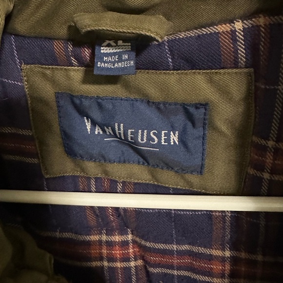 Vintage Van Heusen Outdoor Cargo Vest Jacket Men Size X-Large~Preowned - Picture 11 of 14